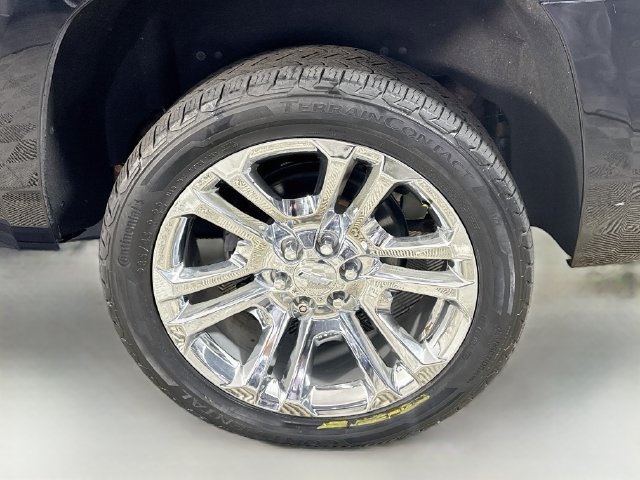 Used 2019 Chevrolet Tahoe Premier w/ Premier Plus Edition AWD/4WD image 36