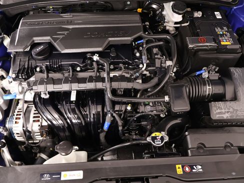 Certified 2026 Hyundai Elantra Sport FWD image 18