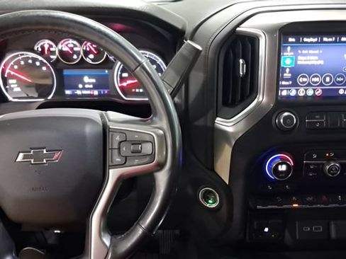 Used 2020 Chevrolet Silverado 1500 LT Trail Boss AWD/4WD image 12