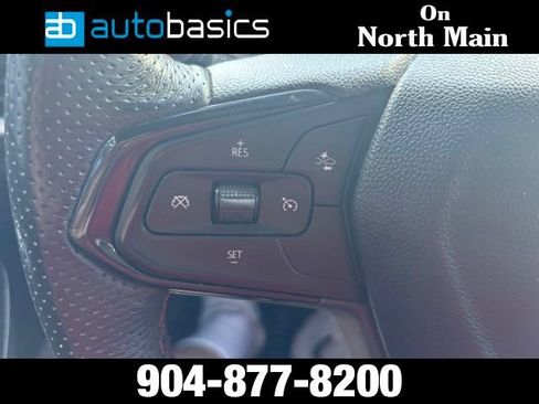 Used 2021 Chevrolet TrailBlazer RS w/ Sun and Liftgate Package FWD image 31