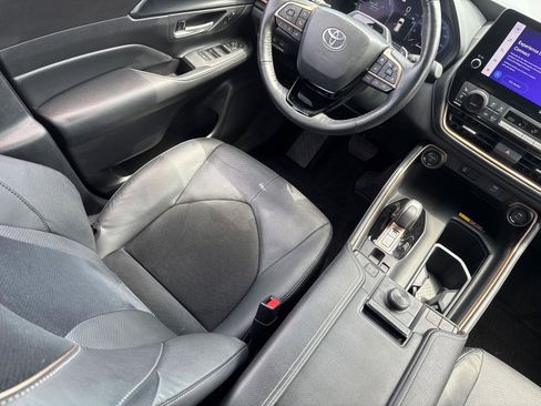 Used 2024 Toyota Grand Highlander AWD Hybrid image 29