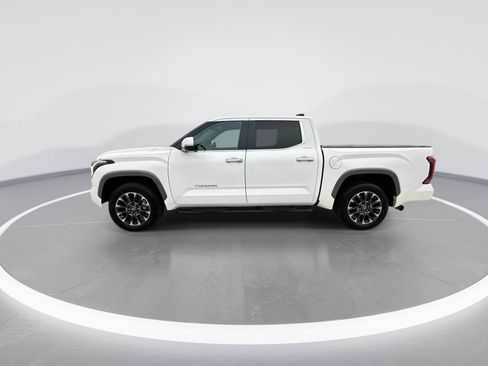 Used 2025 Toyota Tundra Limited AWD/4WD image 5