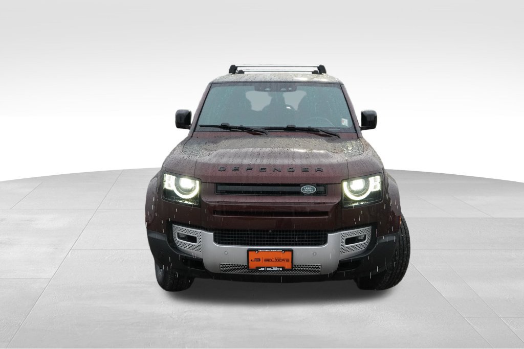 Used 2023 Land Rover Defender 130 SE AWD/4WD image 12