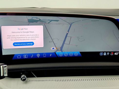 Used 2025 Cadillac Optiq Luxury 1 image 18