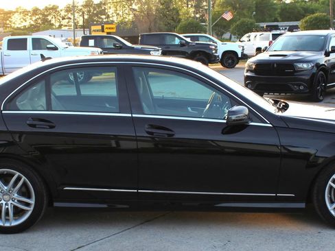 Used 2012 Mercedes-Benz C 300 4MATIC Sedan image 6
