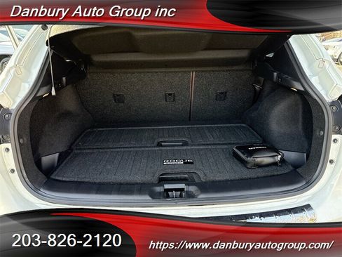 Used 2019 Nissan Rogue Sport S image 14