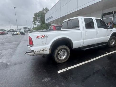 Used 2004 Ford F250 XLT AWD/4WD image 2