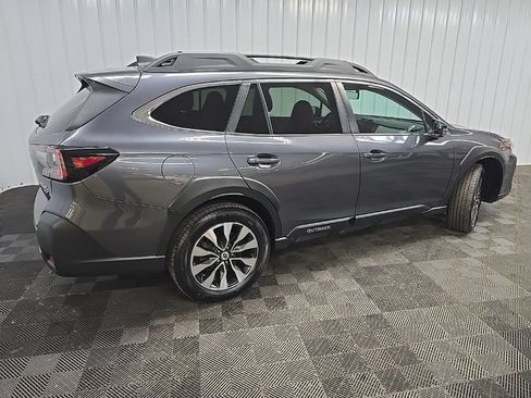 Used 2023 Subaru Outback Limited XT AWD/4WD image 3