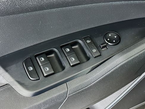 Used 2024 Kia Sportage LX image 15