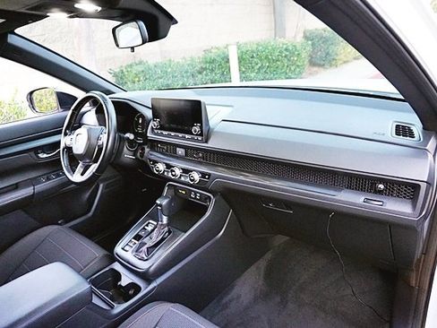 Used 2025 Honda CR-V Sport image 10