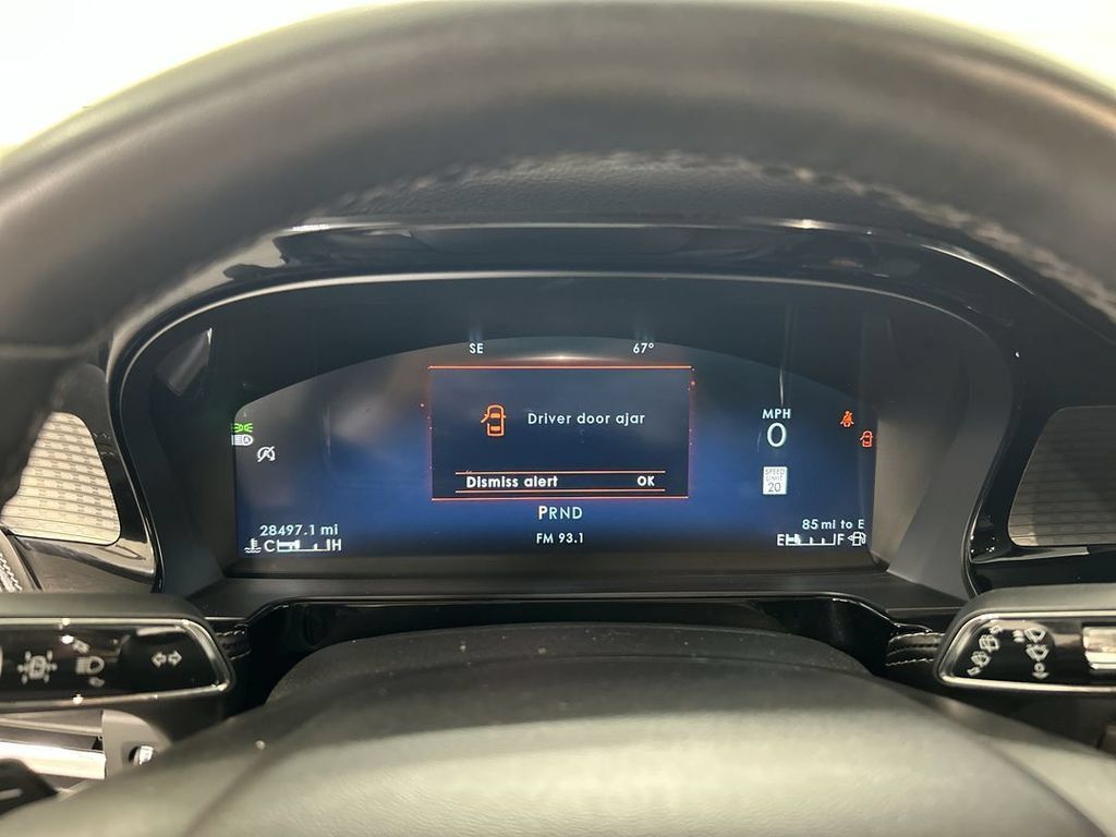 Used 2023 Lincoln Corsair AWD image 13