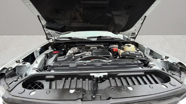 Used 2024 Chevrolet Silverado 2500 LT AWD/4WD image 32