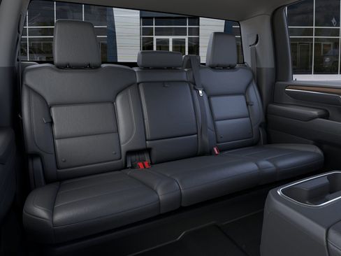 New 2026 GMC Sierra 2500 SLT w/ SLT Convenience Package image 17