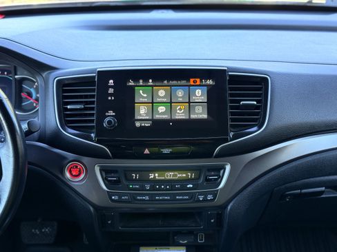 Used 2021 Honda Pilot Special Edition image 19