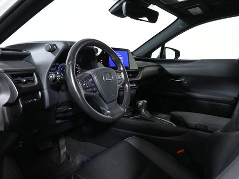 Used 2024 Lexus UX 250h AWD w/ Premium Package image 15