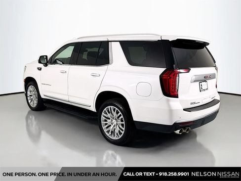Used 2023 GMC Yukon Denali AWD/4WD image 7