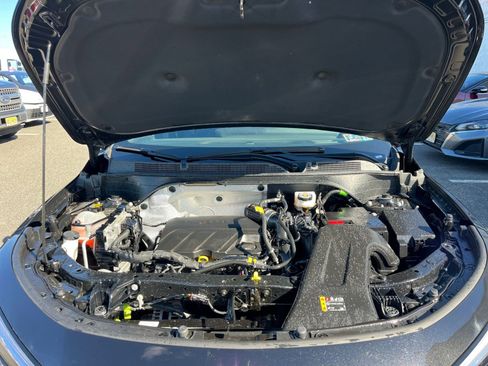 Used 2025 Buick Envista Preferred image 32