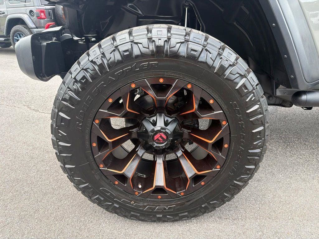 Used 2019 Jeep Wrangler Unlimited Rubicon AWD/4WD image 11
