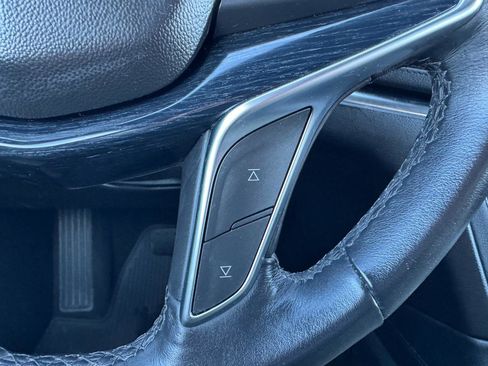 Used 2024 Cadillac XT5 Premium Luxury image 18