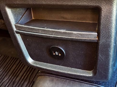 Used 2022 Ford Edge SE w/ Black Appearance Package image 38