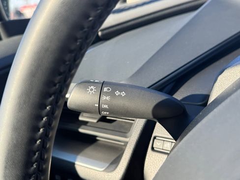 Used 2023 Toyota Prius LE image 18