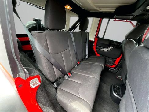 Used 2015 Jeep Wrangler Unlimited Sport AWD/4WD image 21