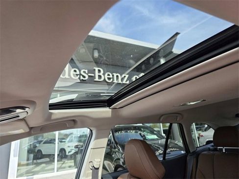 Used 2022 Subaru Outback Touring XT w/ Popular Package #2 image 12