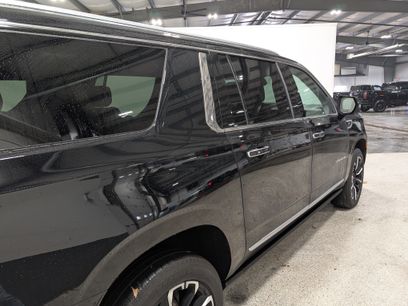Used 2023 GMC Yukon XL Denali w/ Advanced Technology Package