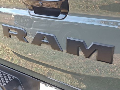 New 2026 RAM 1500 4x4 Crew Cab image 11