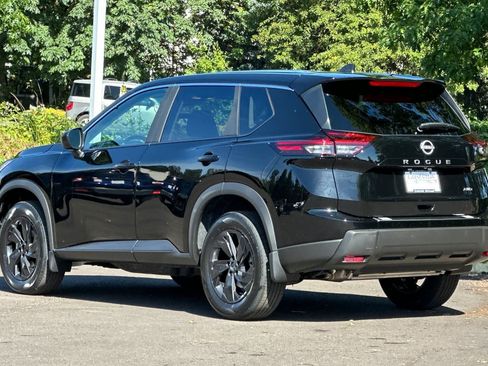 New 2026 Nissan Rogue SV AWD/4WD image 6
