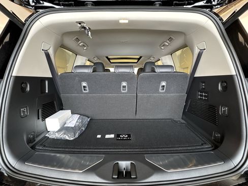 New 2026 INFINITI QX80 Luxe w/ Cargo Package image 25