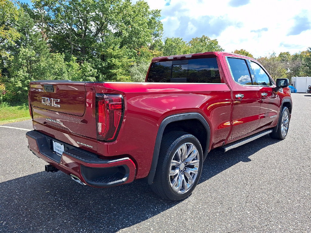 Used 2023 GMC Sierra 1500 Denali w/ Denali Reserve Package AWD/4WD image 9