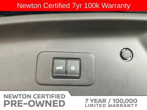 Used 2024 Nissan Armada SL w/ Captain's Chairs Package AWD/4WD image 24