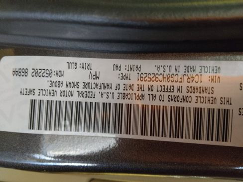 Used 2017 Jeep Grand Cherokee Overland image 33