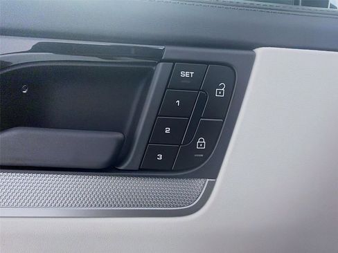 New 2026 Porsche Cayenne E-Hybrid Coupe image 7