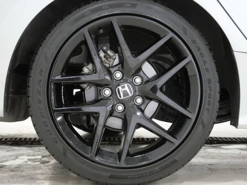Used 2025 Honda Civic Sport image 9