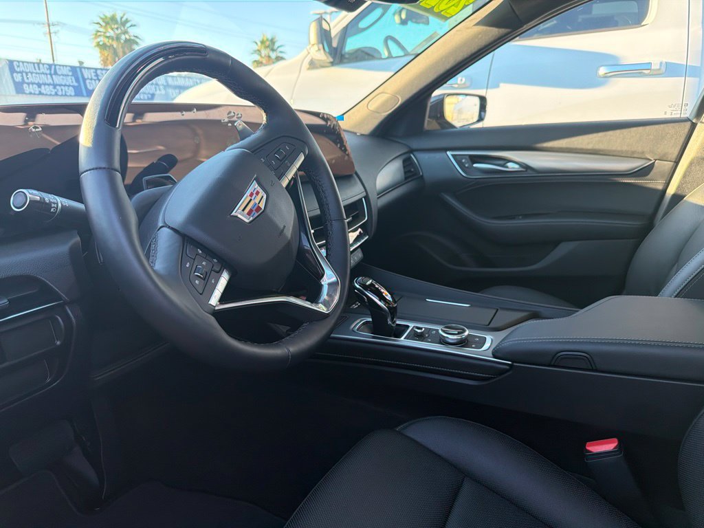 Used 2026 Cadillac CT5 Premium Luxury RWD image 4