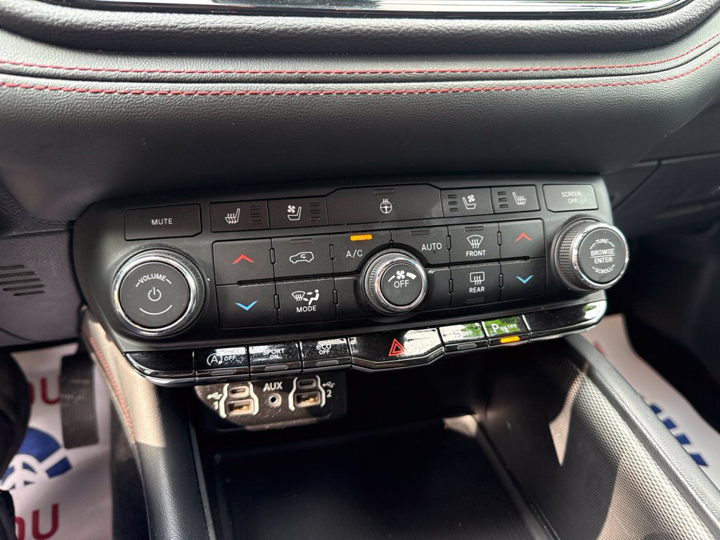 Used 2024 Dodge Durango GT AWD/4WD image 29