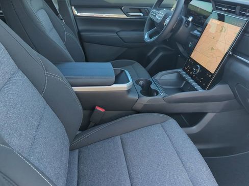 New 2026 GMC Terrain Elevation w/ Technology Package II FWD image 25