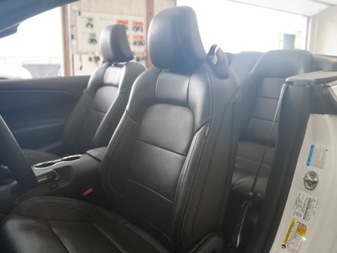 Used 2024 Ford Mustang GT Premium w/ GT Performance Package RWD image 26