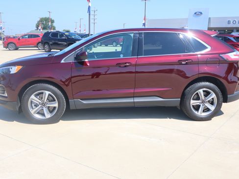Used 2024 Ford Edge SEL w/ Convenience Package AWD/4WD image 9