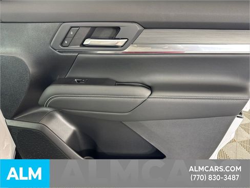 Used 2026 GMC Terrain Elevation image 16