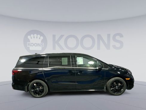 Used 2023 Honda Odyssey Sport image 8