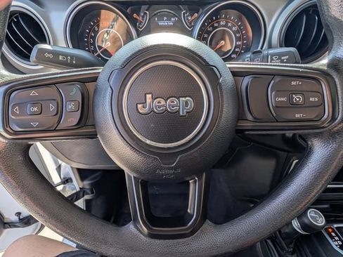 Used 2021 Jeep Wrangler Sport AWD/4WD image 16