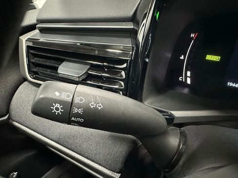 Used 2025 Toyota Camry LE image 21