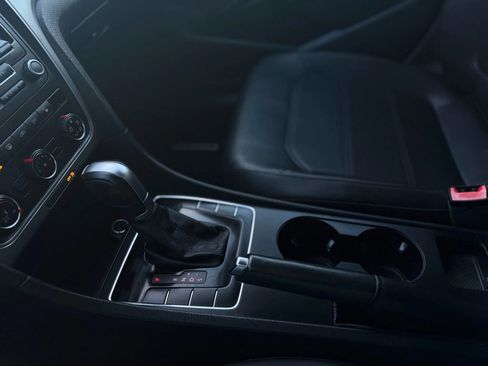 Used 2015 Volkswagen Passat 1.8T Wolfsburg Edition image 14