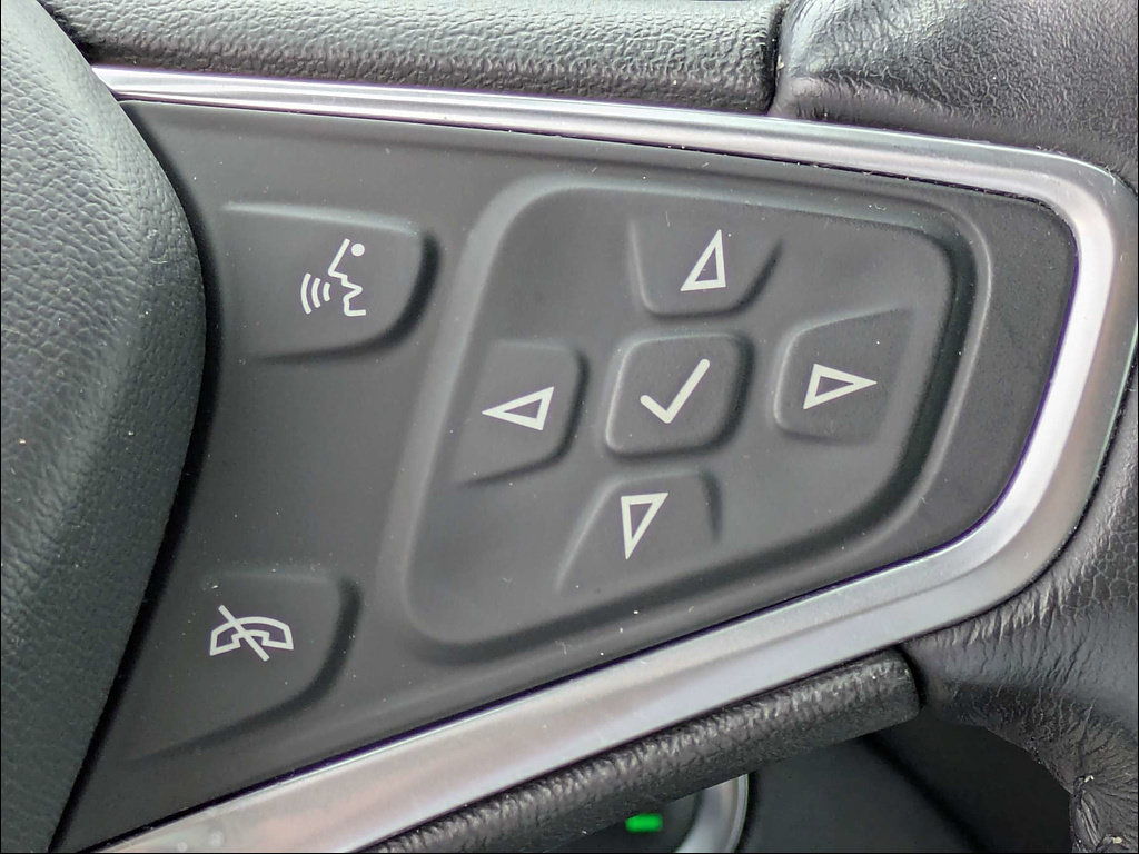 Used 2022 Chevrolet Equinox LT FWD image 32