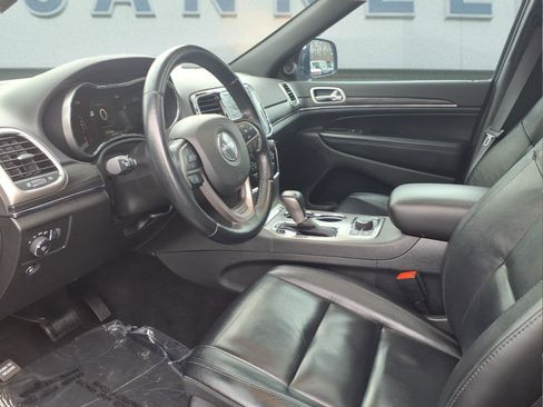 Used 2021 Jeep Grand Cherokee Limited image 16