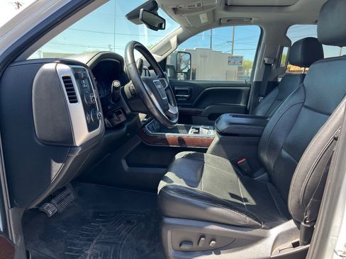 Used 2018 GMC Sierra 1500 SLT AWD/4WD image 11