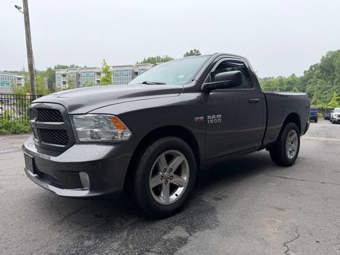 Used 2014 RAM 1500 Express RWD image 3